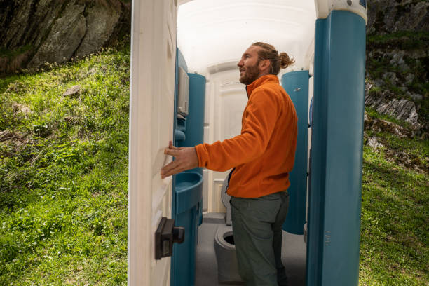Best Construction site porta potty rental  in Lovington, IL