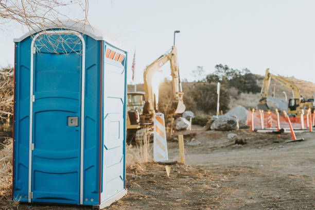 Best Porta potty rental near me  in Lovington, IL